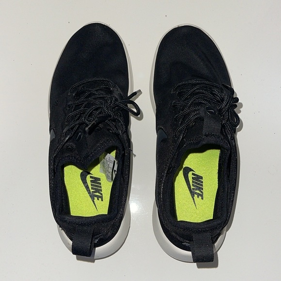 Nike Roshe US5.5 - Picture 4 of 5